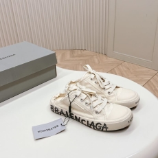 Balenciaga Slippers